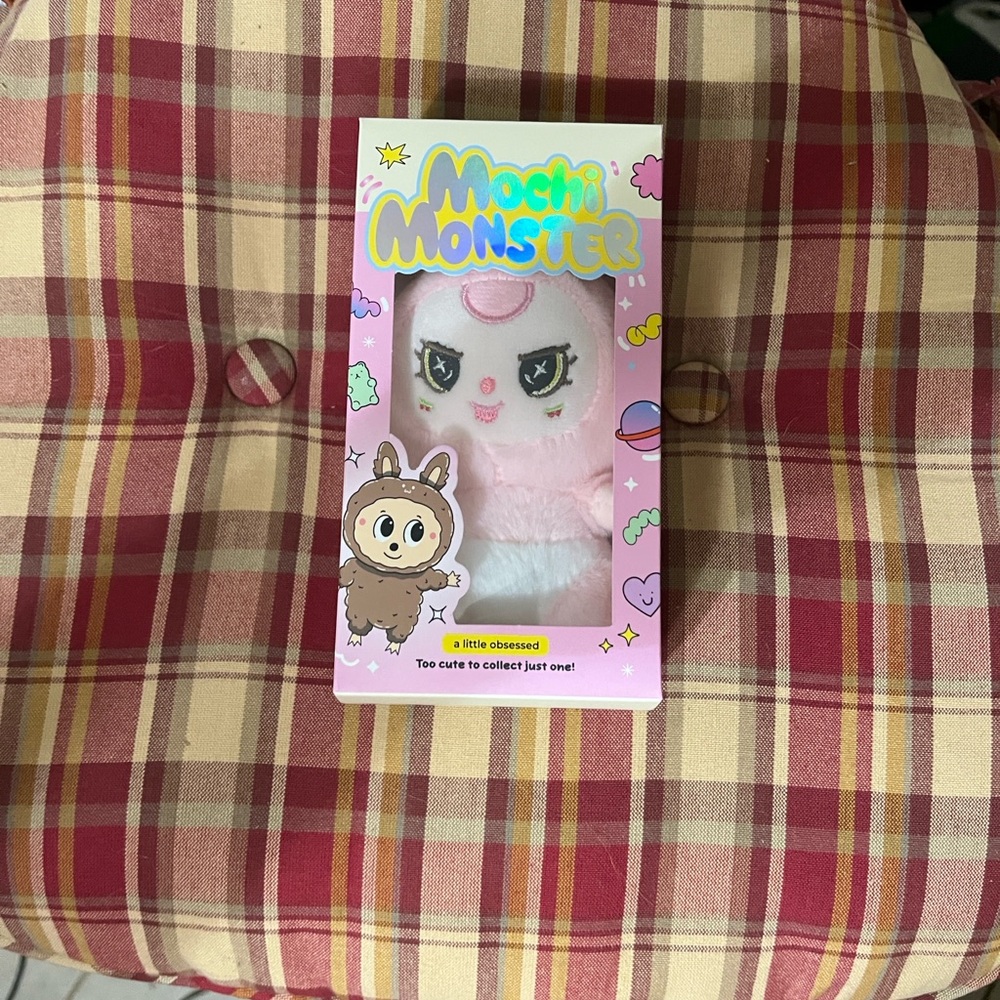 Mochi Monster Blush Charm